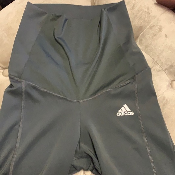 Adidas maternity gray soft and silky 7/8 leggings - Picture 1 of 9
